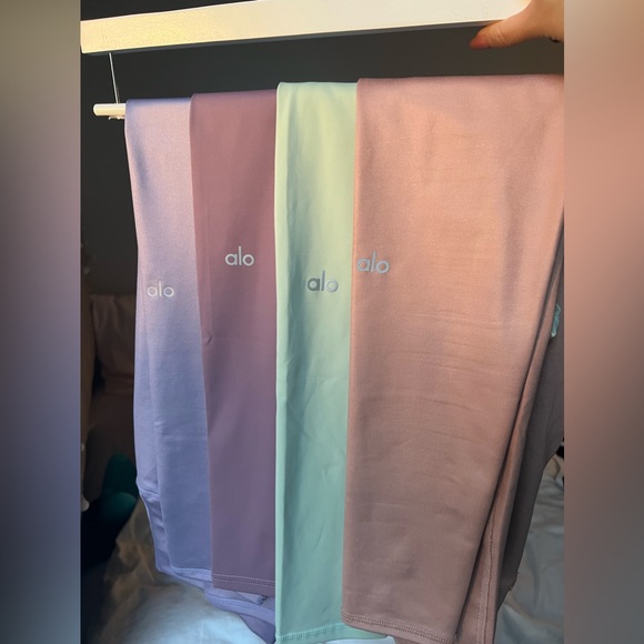 Alo Yoga 7/8 Sneaker Length Woodrose Leggings Pants - M - Picture 5 of 5